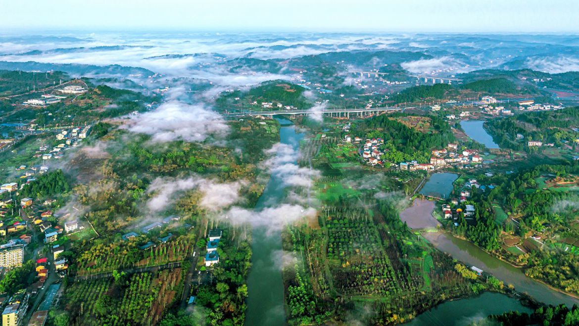 云遮雾绕的七里河