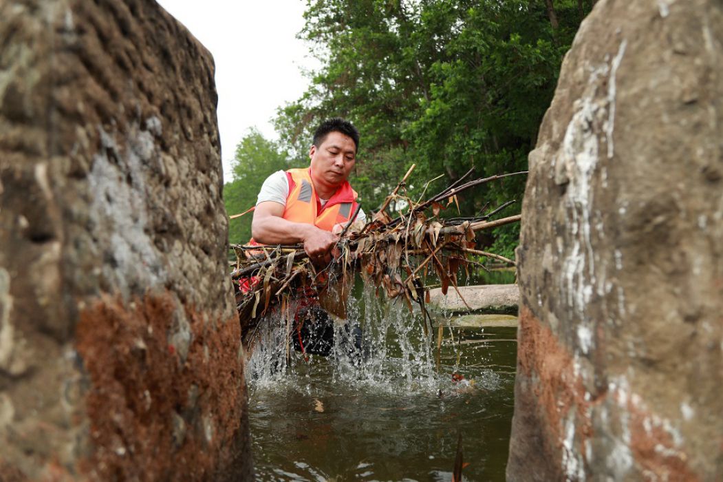 “民间河长”祖孙三代接力护河