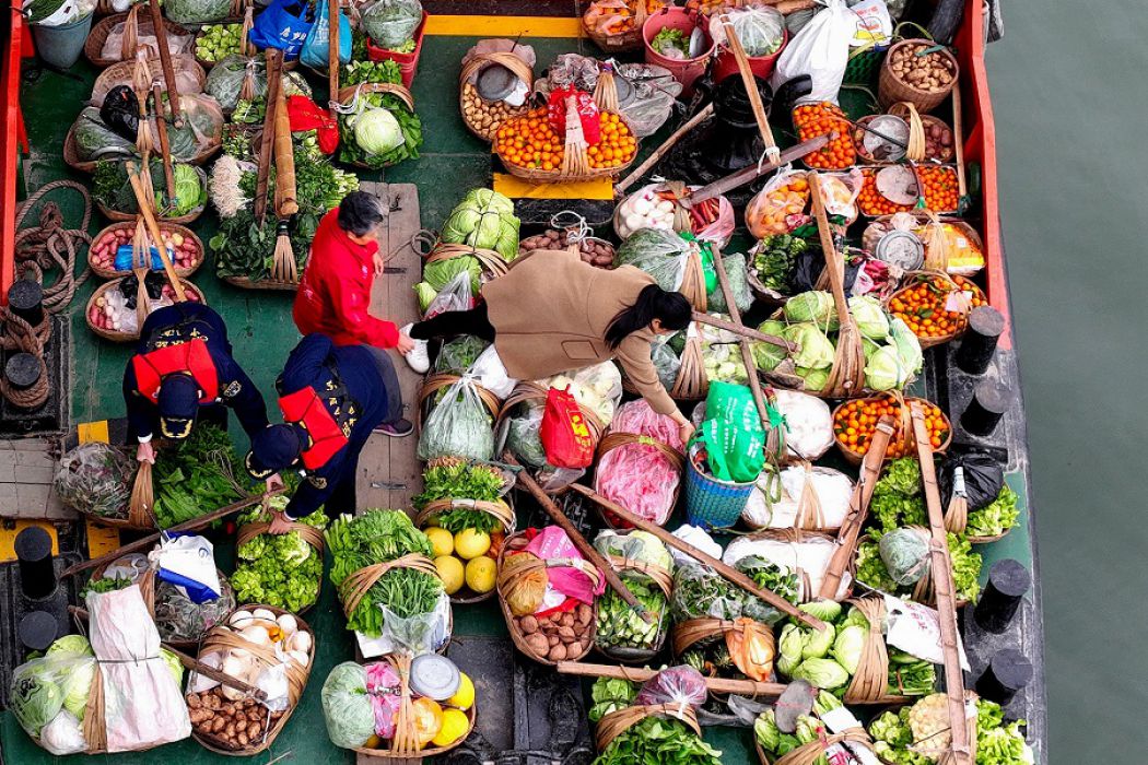 “中国好人”秦大益：爱洒长江 情系乡亲