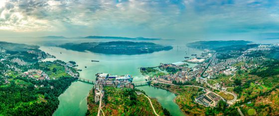 母亲河和她的女儿