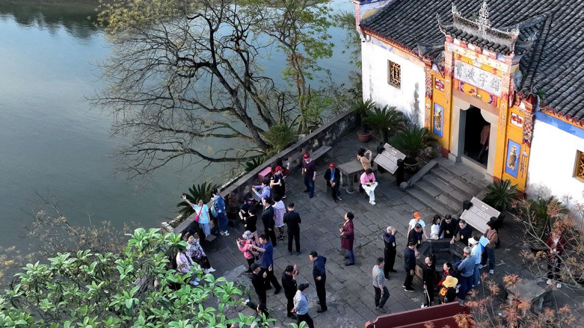 水好寨美醉游人