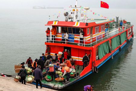 “中国好人”秦大益：爱洒长江 情系乡亲