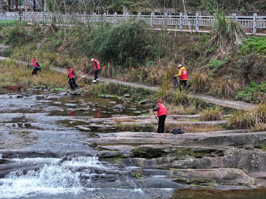“河长制”迈向“河长治”解锁水清岸绿生态密码