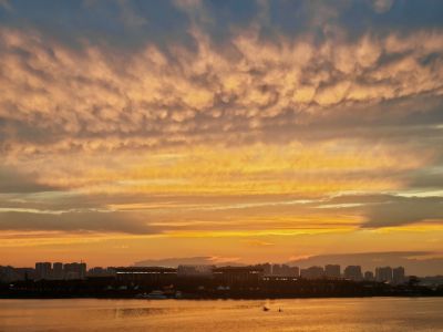 熔金漾影·涪江暮